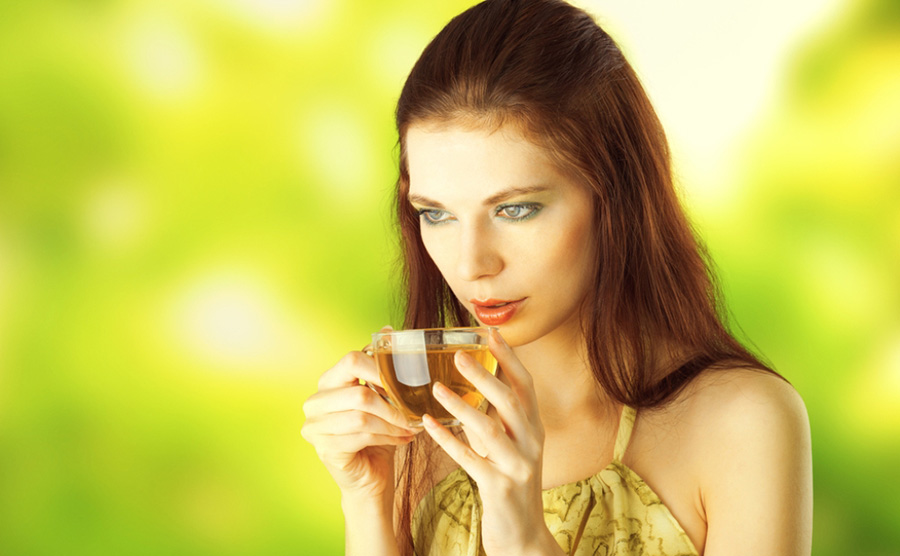 A zöld tea segítheti a barnulást