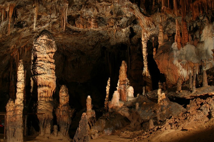 Kiránduljunk a föld alatt: legizgalmasabb barlangjaink
