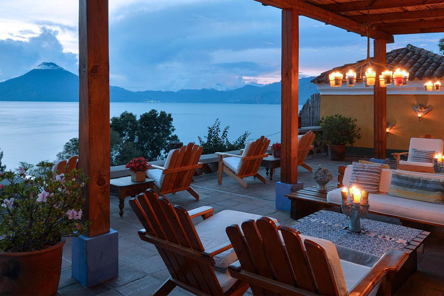 Ezek a legszebb panorámájú tóparti szállodák