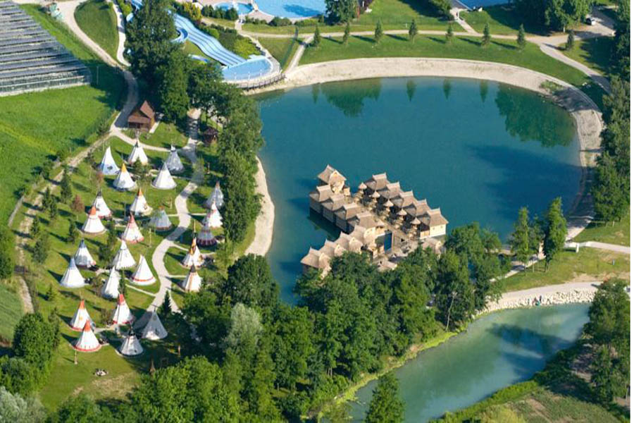Indián falu és kalóz sziget Szlovénia legnagyobb fürdőparadicsomában