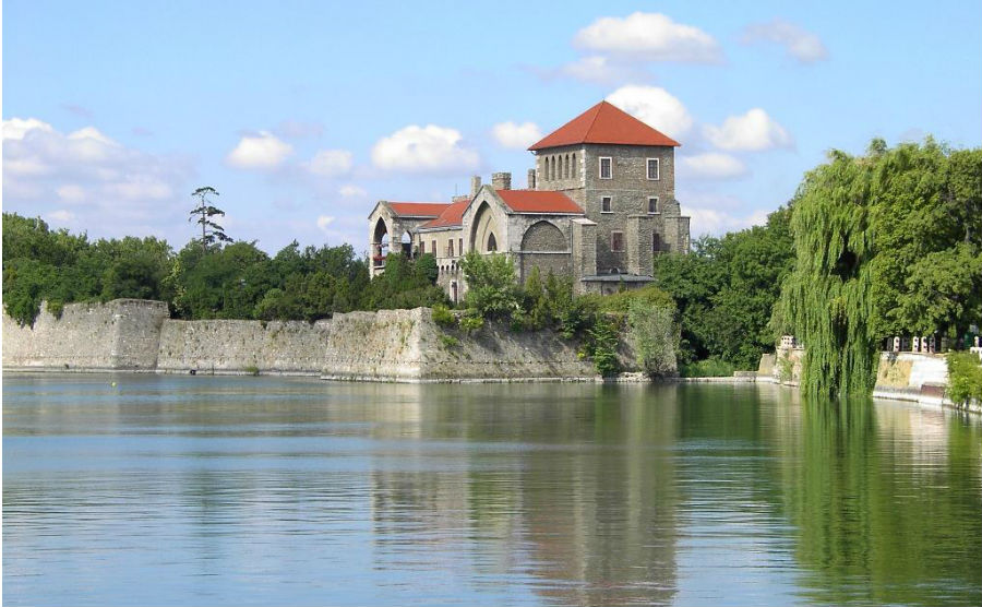 Megszépül a tatai városközpont