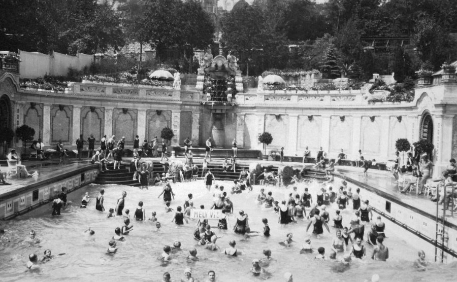 Retró: így fürdőztek a századelőn a Gellértben - képek