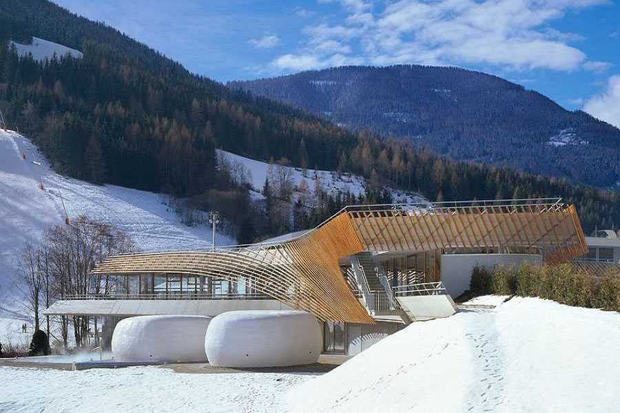 Hét fürdő az osztrák síparadicsomok környékéről