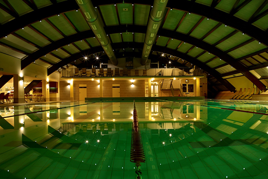 Farsangi éjszakai fürdőzés Tiszakécskén Farsangi éjszakai fürdőzés Tiszakécskén