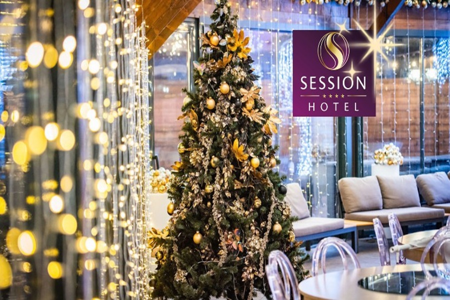 Session Hotel****