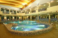 Hat éves a Karos Spa**** - megtudtuk mivel tud hatni ránk!