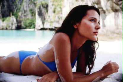 Brigitte Bardot vagy Angelina Jolie lesz a bikinikirálynő? A filmtörténet legemlékezetesebb fürdőruhái
