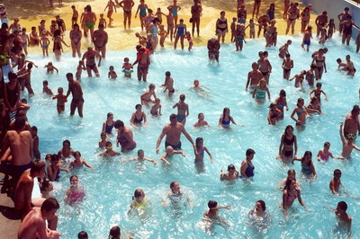 2007 Nyár: Itt a kánikula, irány a strand!