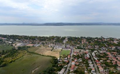 Nyáridéző légi fotók: ilyen volt a Balaton 