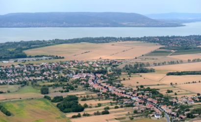 Nyáridéző légi fotók: ilyen volt a Balaton 