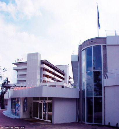 Rémisztő: ilyen a világ legmélyebb medencéje - képek