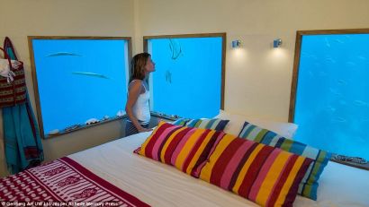 Itt a világ első víz alatti hotelszobája - képek