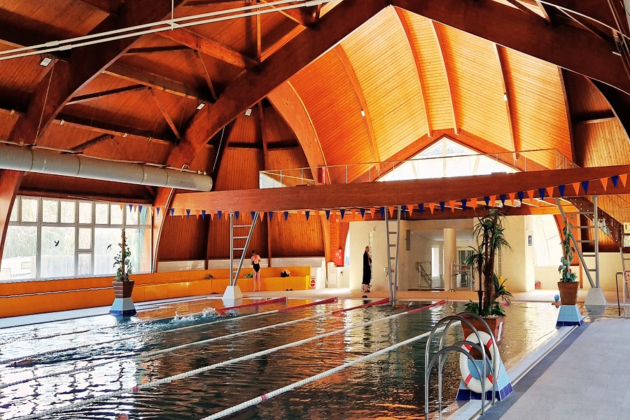 Megújult lendülettel várja vendégeit a Brigetio Gyógyfürdő