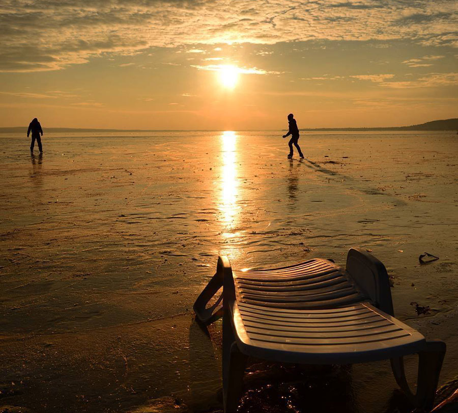 Megnyílt a Balaton első korcsolyapályája