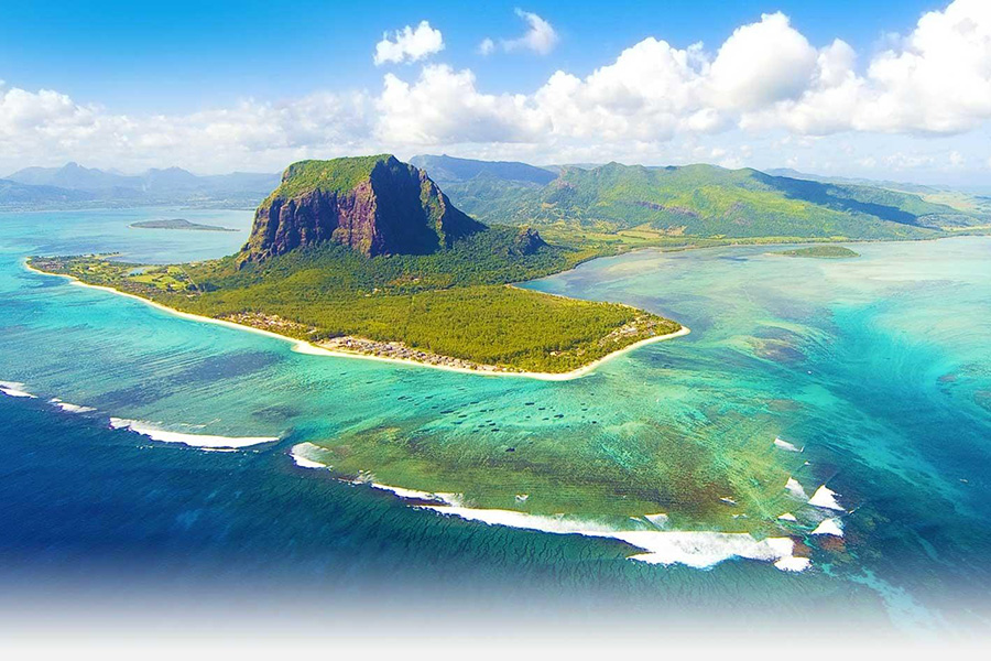 Valóság vagy illúzió? Csodálatos látvány a víz alatti vízesés Valóság vagy illúzió? Csodálatos látvány a víz alatti vízesés