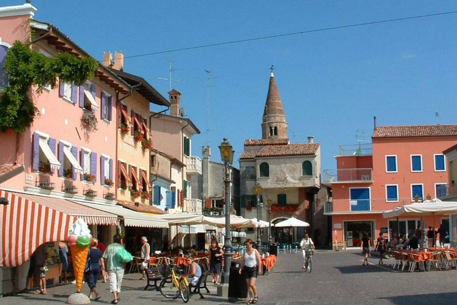 Hét úti cél, amit mindenkinek látnia kell az olasz Adrián Hét úti cél, amit mindenkinek látnia kell az olasz Adrián