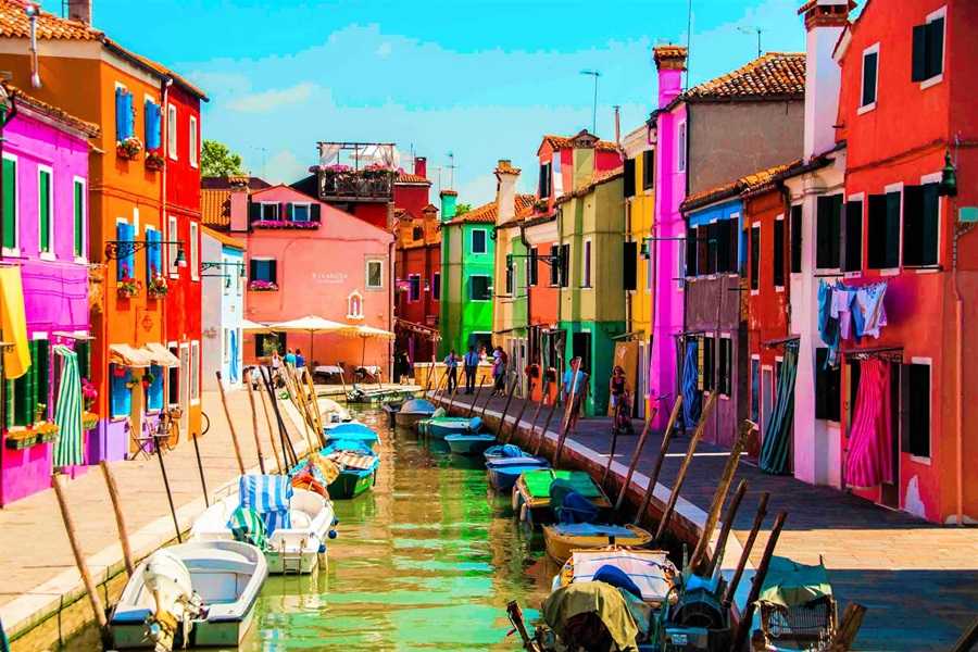 Varázslatosak Európa legszínesebb vízparti utcái