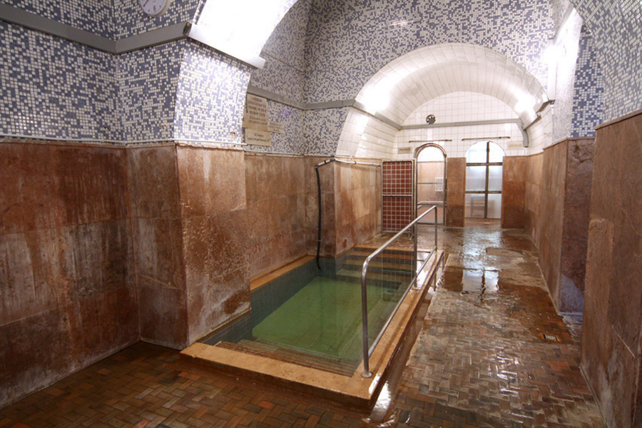 Kétezer éve gyógyulunk itt – a legrégebbi hazai fürdők