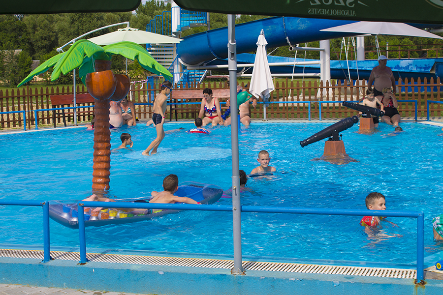 Hullámmedencével bővül a családok strandja Hullámmedencével bővül a családok strandja