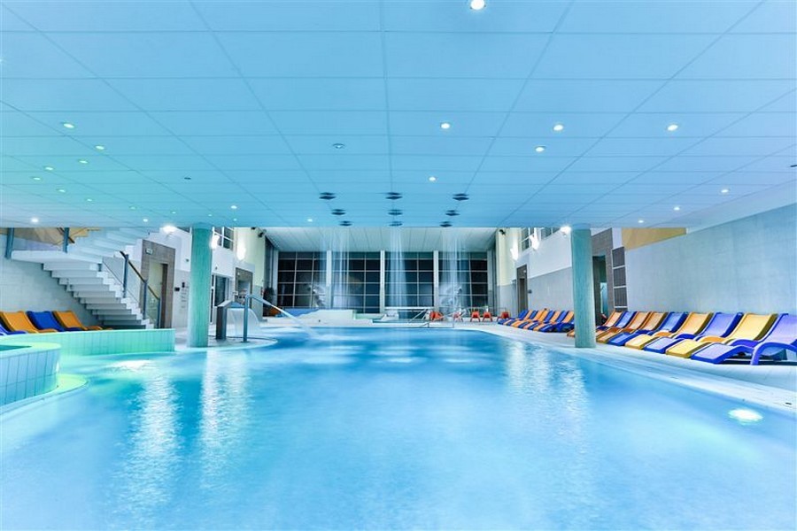 Családi fürdőzés pozsonyi városnézés mellé Családi fürdőzés pozsonyi városnézés mellé