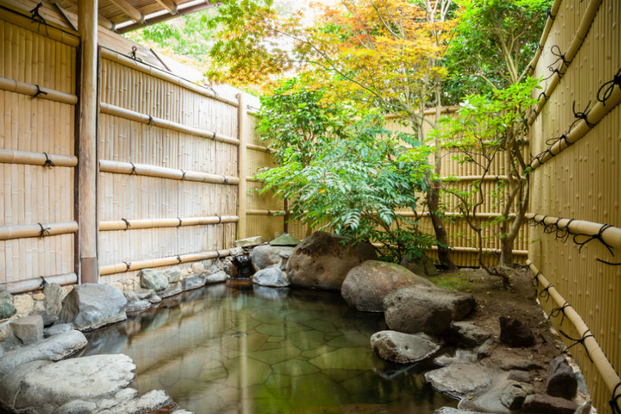 A meztelen fürdőzés szigorú etikettje: ilyen a japán hagyomány